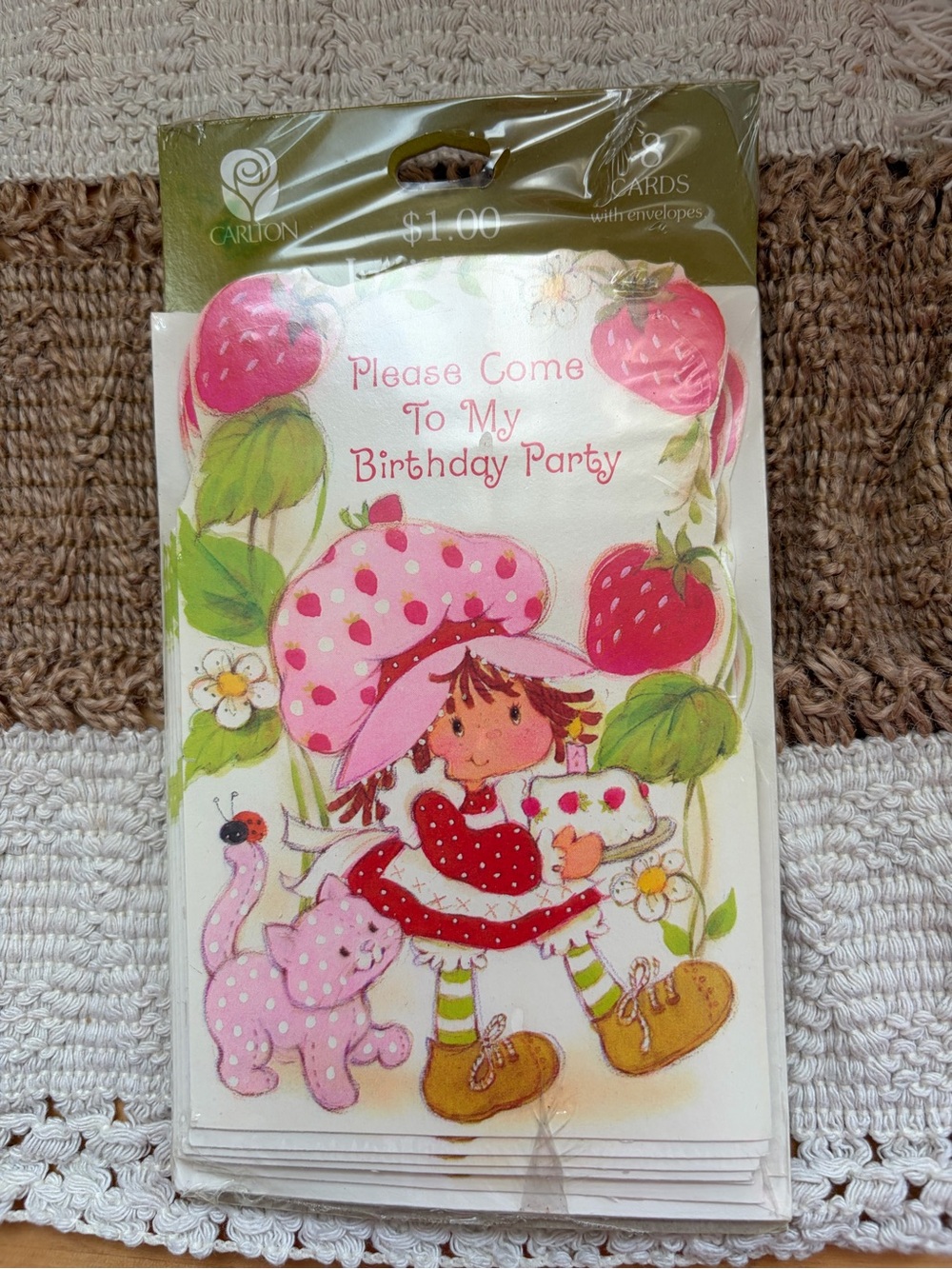 New Vintage Carlton cards strawberry shortcake 8 birthday invitation & envelope